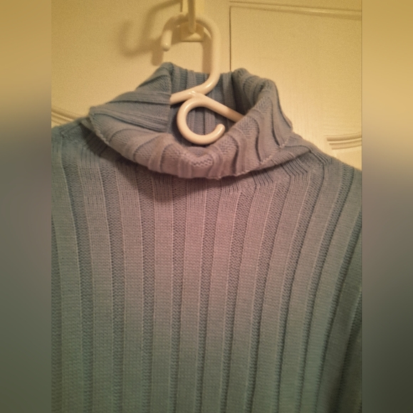 Blue Turtleneck Knit Sweater - Picture 4 of 9